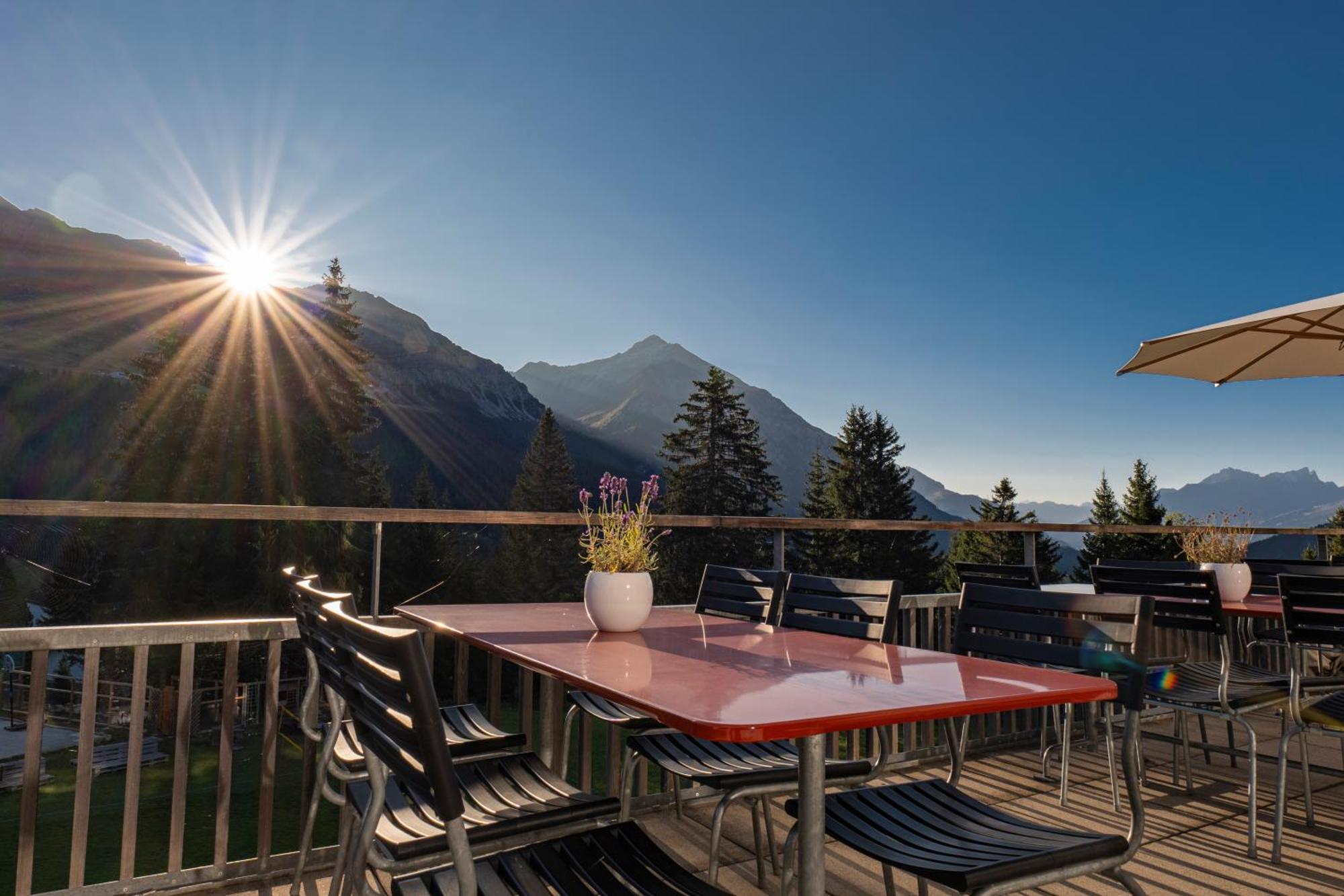 Valbella-Lenzerheide Youth Hostel Buitenkant foto