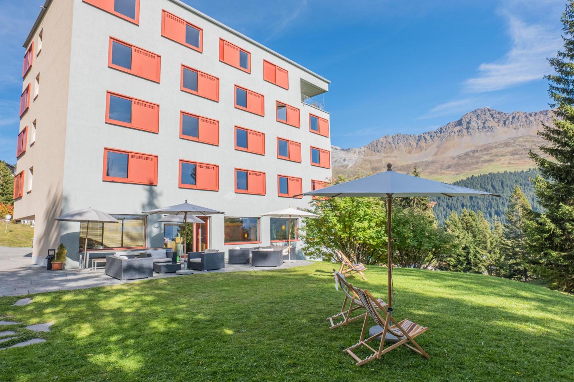 Valbella-Lenzerheide Youth Hostel Buitenkant foto