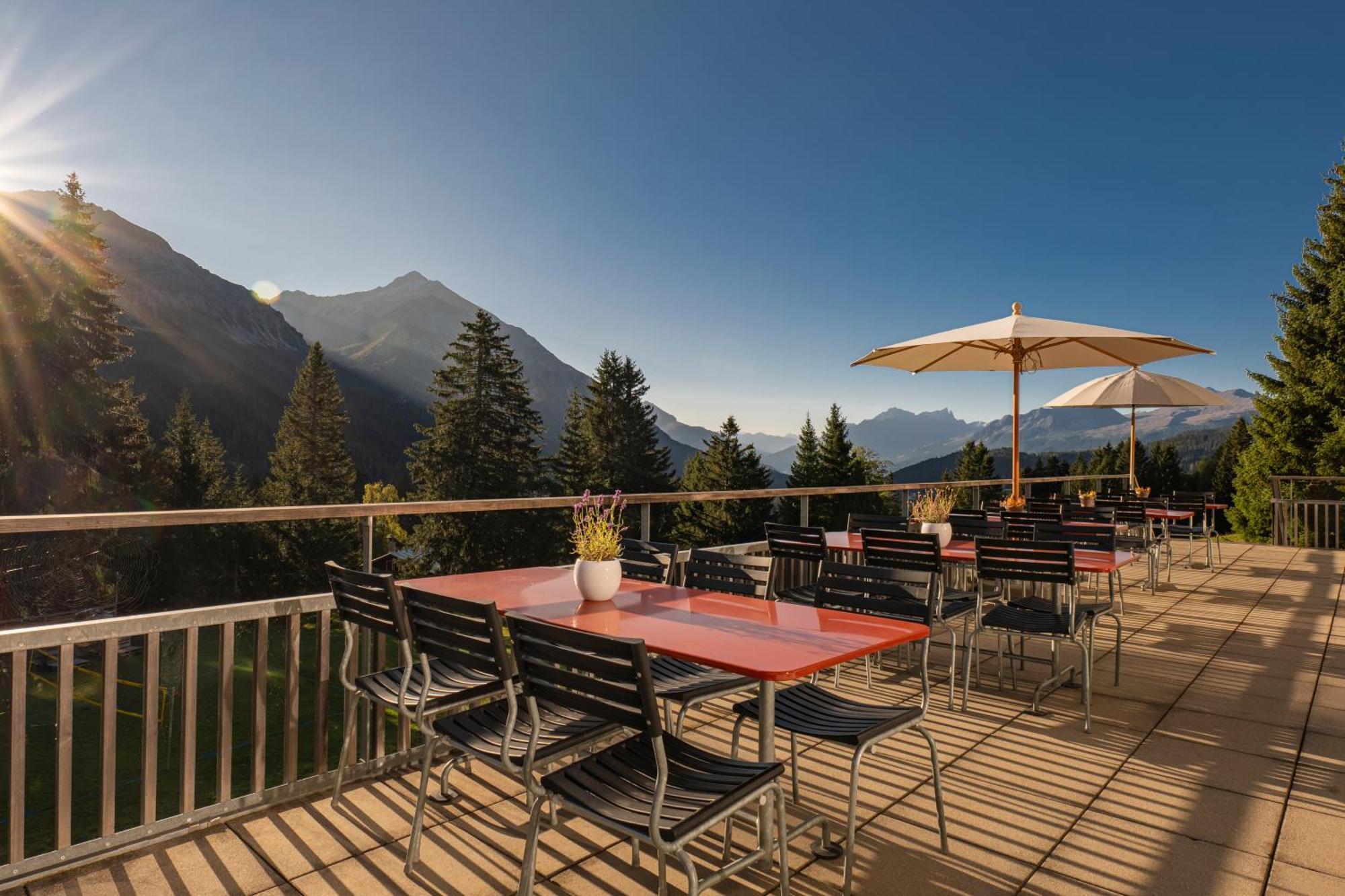 Valbella-Lenzerheide Youth Hostel Buitenkant foto