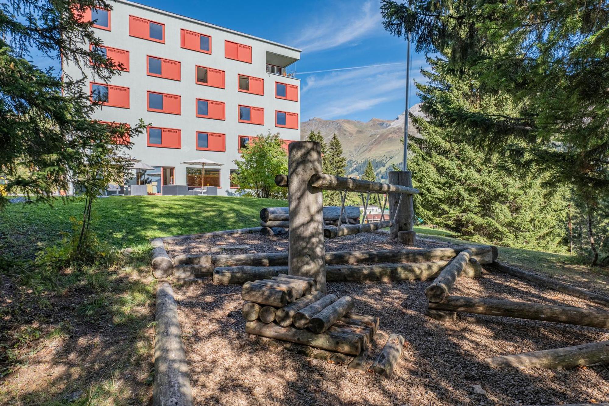 Valbella-Lenzerheide Youth Hostel Buitenkant foto