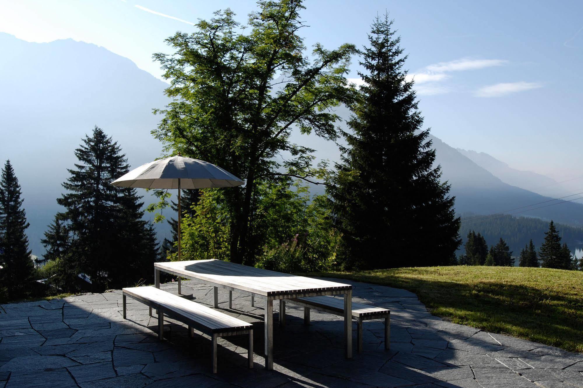 Valbella-Lenzerheide Youth Hostel Buitenkant foto