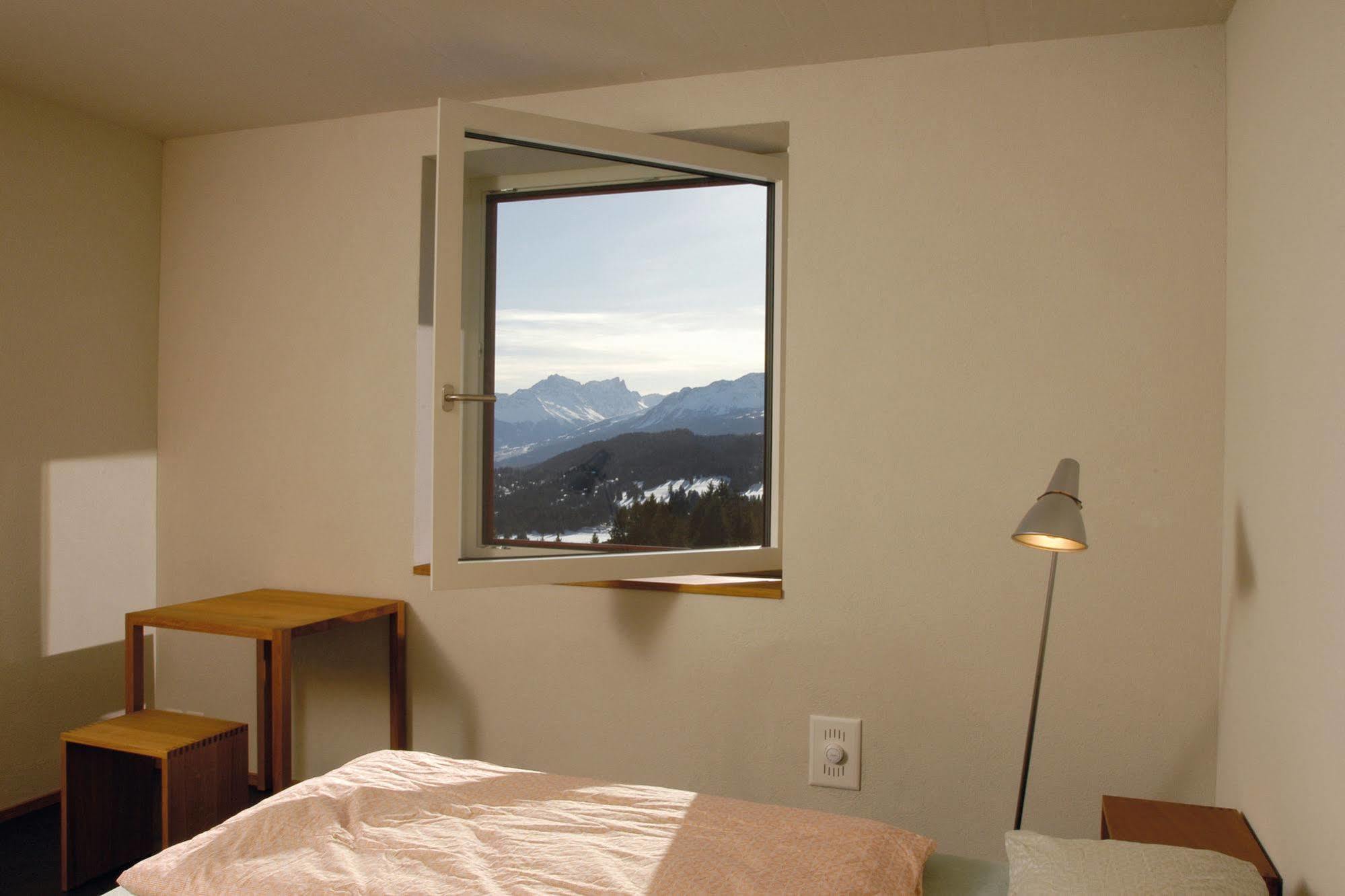 Valbella-Lenzerheide Youth Hostel Buitenkant foto