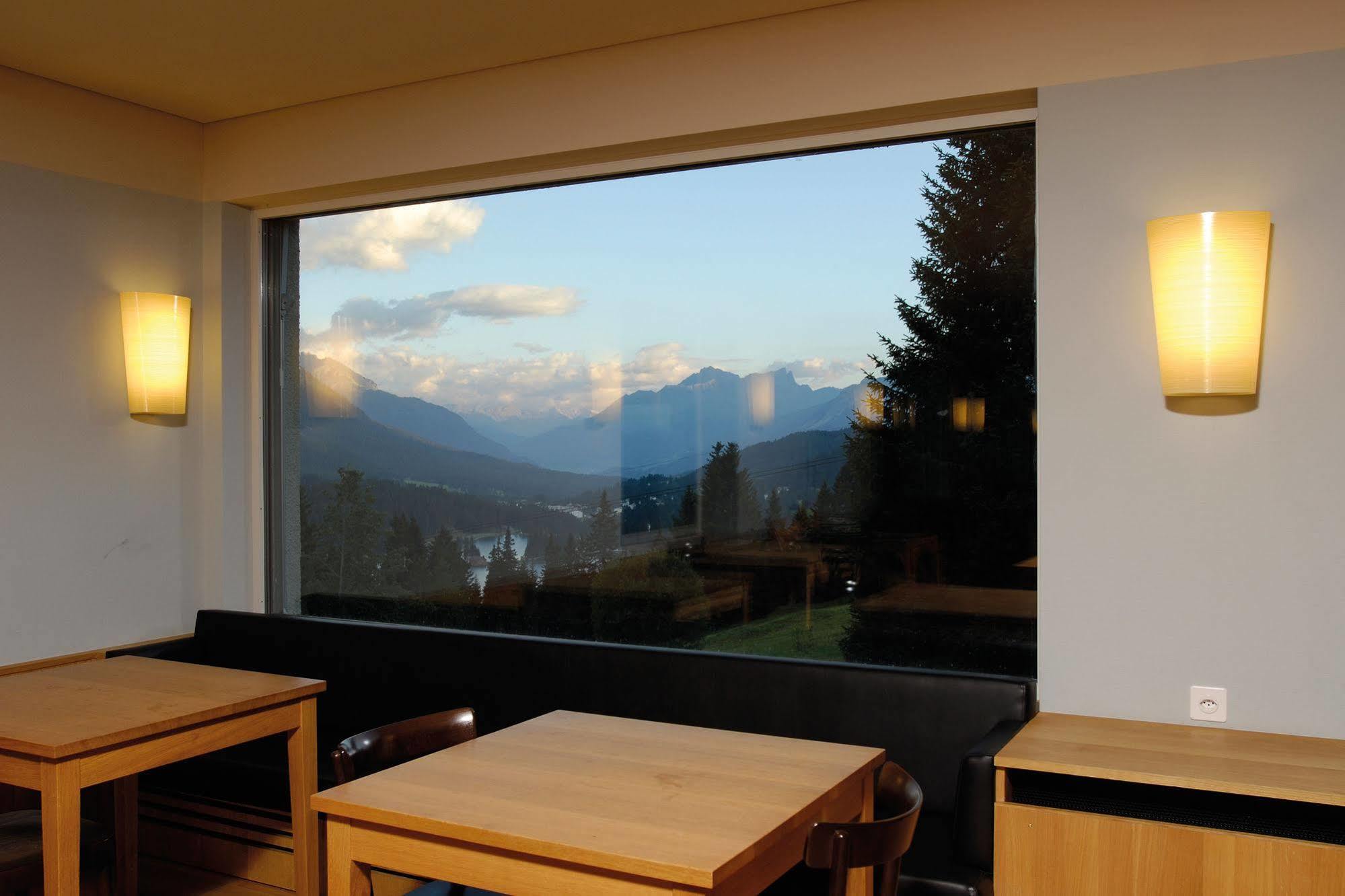Valbella-Lenzerheide Youth Hostel Buitenkant foto